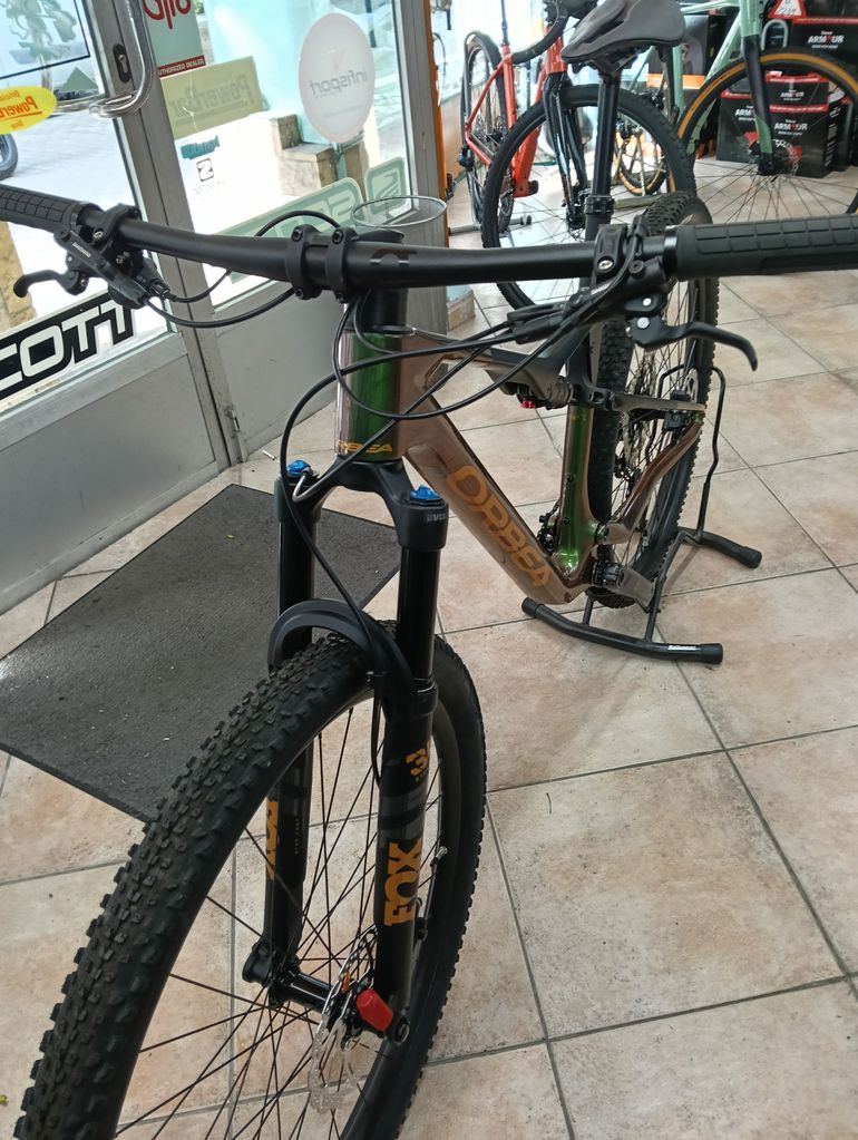 Used Orbea OIZ OMX+FOX I-LINE FLOAT SL REMOTE 2024 2024 Mountainbike, Verde — image 2 of 7