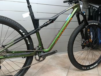 Used Orbea OIZ OMX+FOX I-LINE FLOAT SL REMOTE 2024 2024 Mountainbike, Verde — image 7 of 7