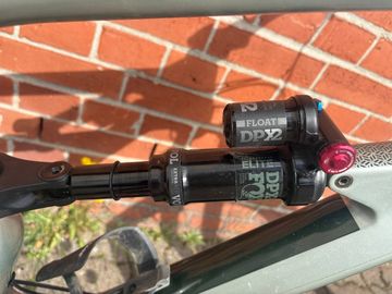 Cannondale Habit Shimano Deore 2019 Mountainbike de segunda mano, Verde — imagen 11 de 15