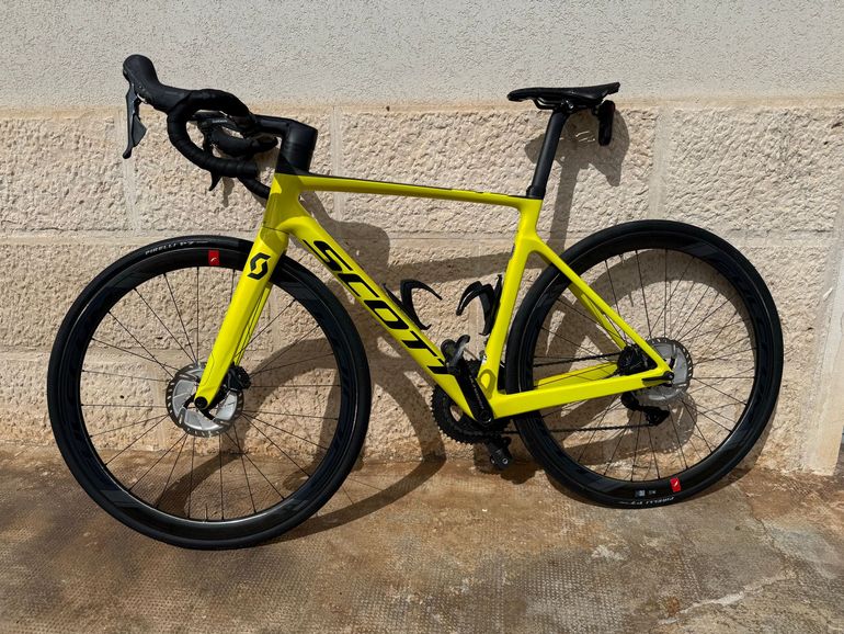 Scott Addict RC 30 2020 Frameset 2020 Road & Gravel usato, Nero — immagine 16 di 22