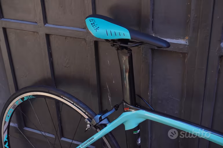 Used Bianchi Oltre XR3 Ultegra 2019 2019 Road & Gravel — image 5 of 6