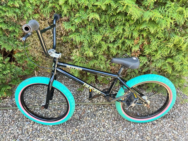 Used division Division Custom 2020 Youth, Schwarz — image 1 of 5