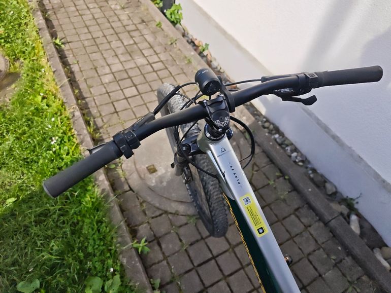 Used Mondraker PLAY 26 2023 2023 Youth, Hellgrau — image 4 of 9