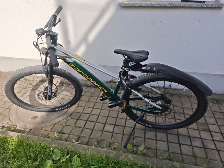 Used Mondraker PLAY 26 2023 2023 Youth, Hellgrau — image 2 of 9