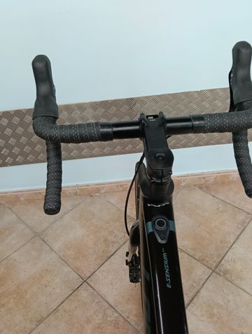 Lapierre e-Sensium 5.2 2023 2023 Road & Gravel usato, Nero — immagine 3 di 5