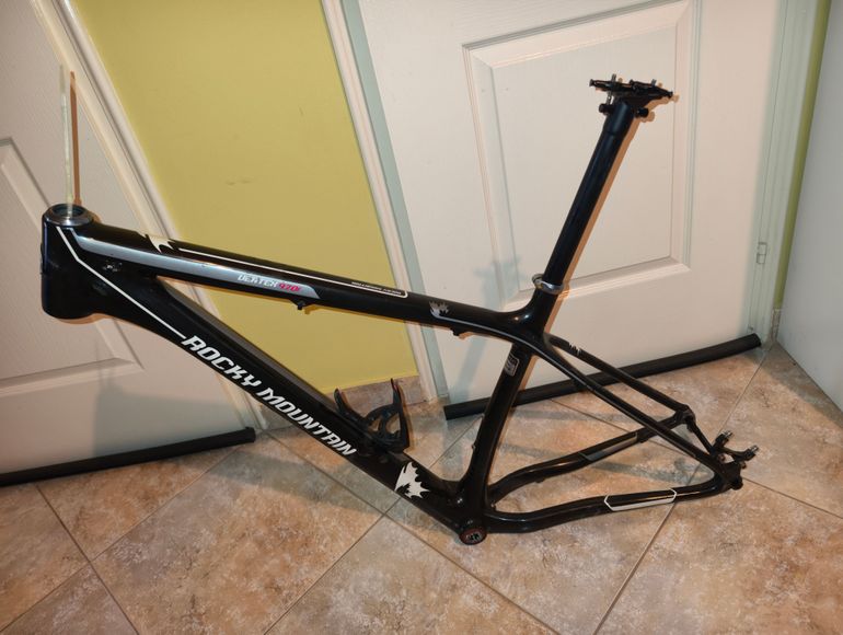 Used Rocky Mountain Vertex 970 RSL 2014 Frameset 2014 Mountainbike — image 6 of 8