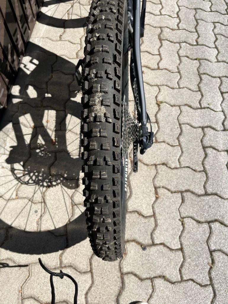 Used Specialized Turbo Levo 3 Comp Alloy 2025 2025 Mountainbike, Hellgrau, 29, 27.5 — image 5 of 7