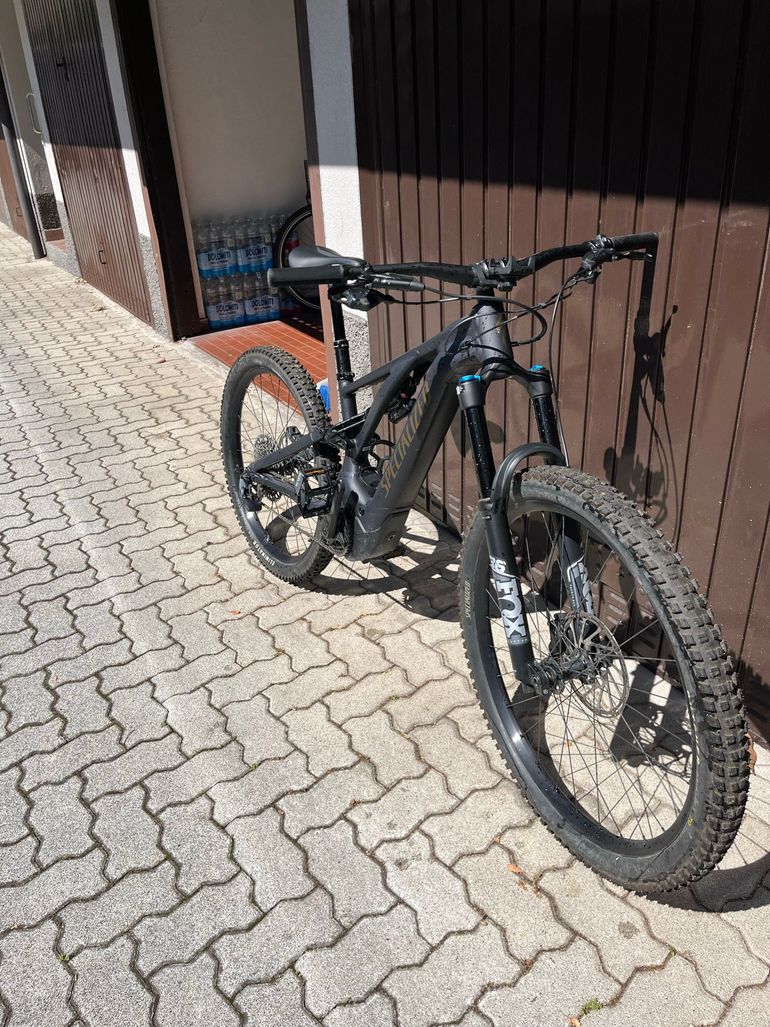 Used Specialized Turbo Levo 3 Comp Alloy 2025 2025 Mountainbike, Hellgrau, 29, 27.5 — image 2 of 7