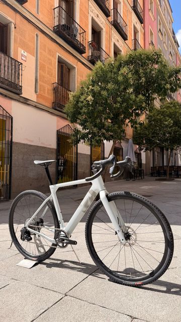 Used 3T primo Custom SRAM Rival eTap AXS 2026 Road & Gravel, Light Gray — image 2 of 8