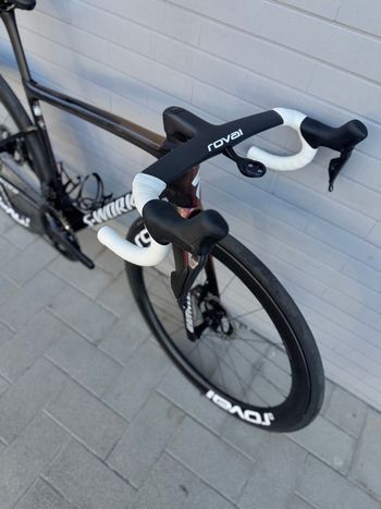 Used Specialized S-Works Tarmac SL8 - Shimano Dura-Ace Di2 2026 2026 Road & Gravel, Red — image 10 of 11