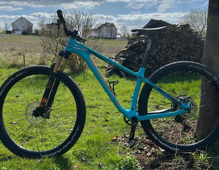Used Kona KONA HONZO - 29" Mountainbike - Größe M - Neuwertig 2024 Mountainbike, Grün — image 10 of 15