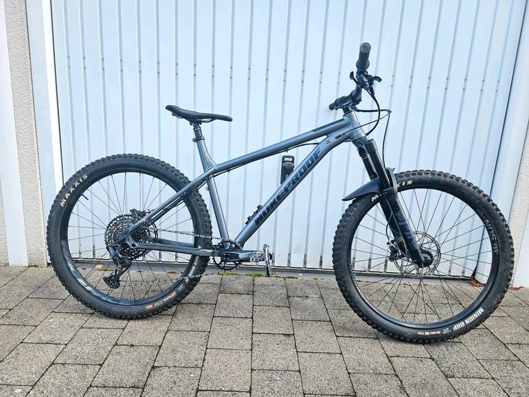 Used Kona KONA HONZO - 29" Mountainbike - Größe M - Neuwertig 2024 Mountainbike, Grün — image 13 of 15