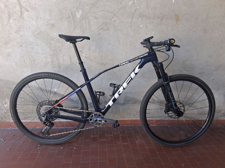Used Trek Procaliber 9.7 AXS Gen 3 2026 2026 Mountainbike, Blau, 29 — image 1 of 4