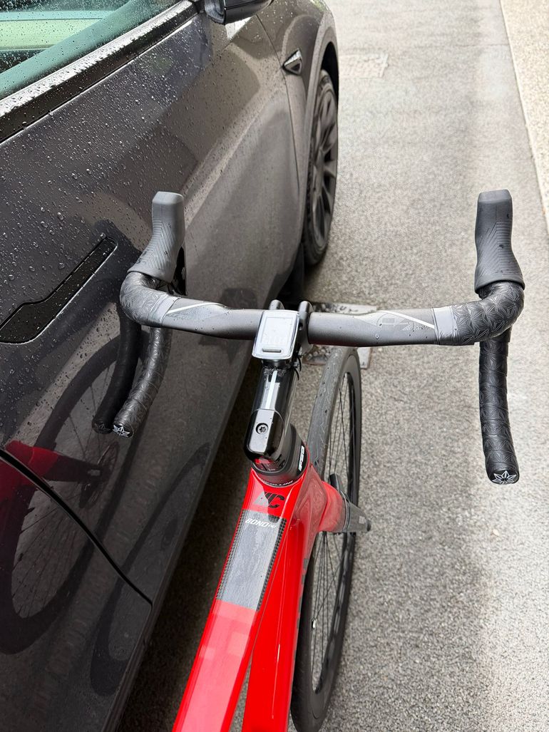 Used Cipollini Bond SRAM Rival eTap AXS 2024 Road & Gravel, Rot — image 12 of 17