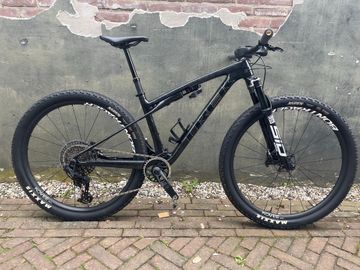 Used Trek Supercaliber SLR 9.8 X0 Flight Attendant Gen 2 2026 2026 MTB