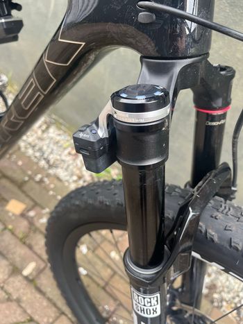 Used Trek Supercaliber SLR 9.8 X0 Flight Attendant Gen 2 2026 2026 Mountainbike, Black, 29 — image 5 of 13