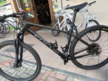 Used Focus Raven 8.6 2022 2022 Mountainbike — image 4 of 14