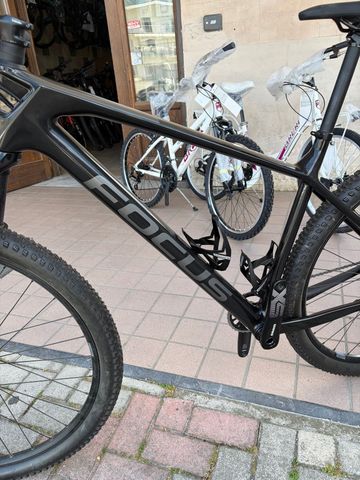 Tweedehands Focus Raven 8.6 2022 2022 Mountainbike — afbeelding 8 van 14