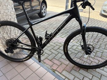 Used Focus Raven 8.6 2022 2022 Mountainbike — image 2 of 14