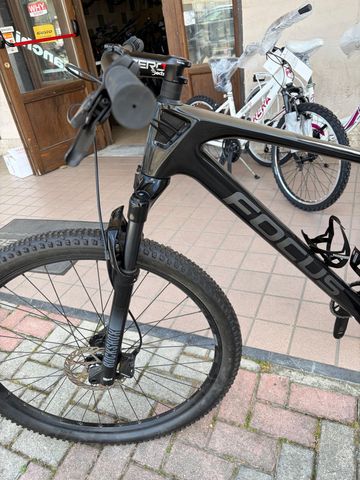 Tweedehands Focus Raven 8.6 2022 2022 Mountainbike — afbeelding 10 van 14