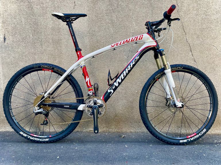 Used Specialized S-Works Stumpjumper Carbon HT 2010 2010 Mountainbike, Weiß, 26 — image 1 of 17