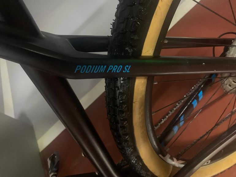 Used Mondraker Podium Carbon R 2020 2020 Mountainbike, Black, 29 — image 7 of 9