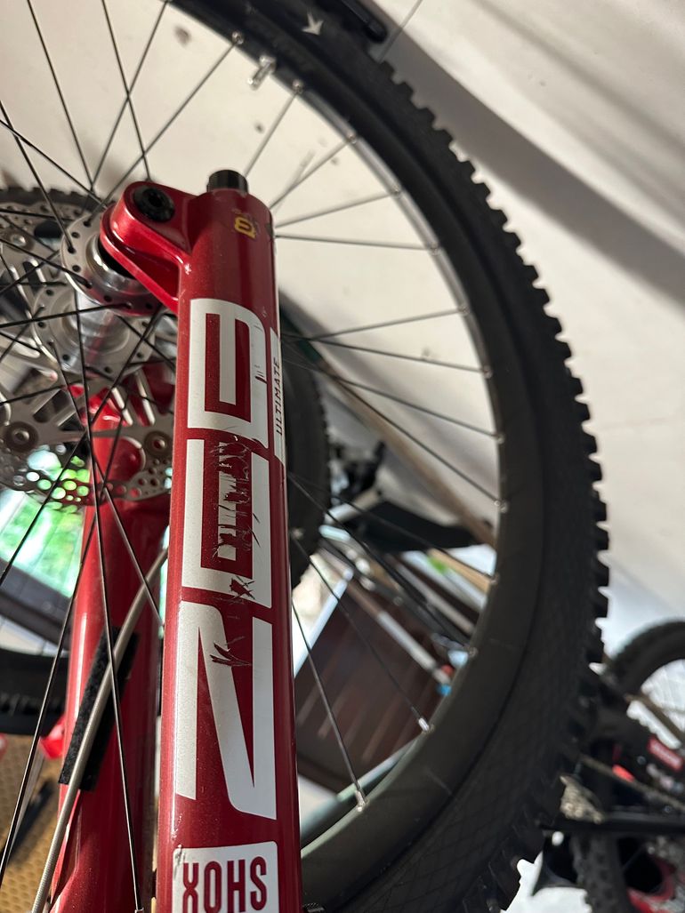 Used Santa Cruz Nomad SRAM XX Eagle AXS (T-Type) 2023 Mountainbike, Grigio chiaro — image 7 of 8