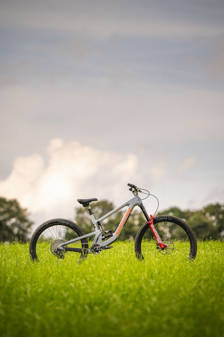 Used Santa Cruz Nomad SRAM XX Eagle AXS (T-Type) 2023 Mountainbike, Light Gray, Mixed — image 7 of 12