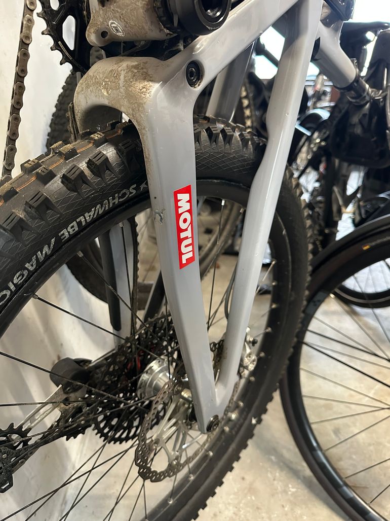 Used Santa Cruz Nomad SRAM XX Eagle AXS (T-Type) 2023 Mountainbike, Grigio chiaro — image 8 of 8