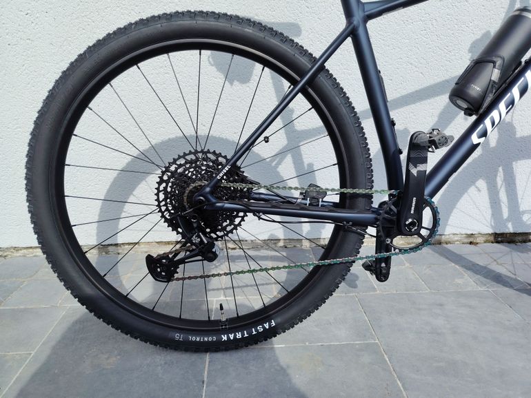 Used Specialized Chisel Hardtail Comp 2025 2025 Mountainbike — image 2 of 14