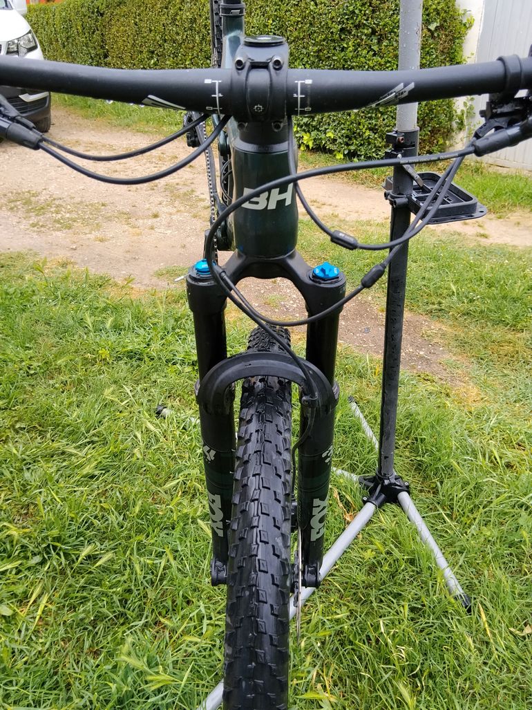 Used BH LYNX RACE CARBON RC 6.0 2022 2022 Mountainbike — image 4 of 13