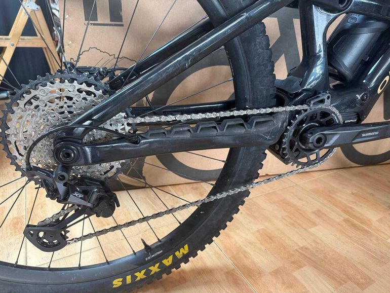 Used Orbea E-BIKE ORBEA RISE CARBON TALLA S/M 2024 Mountainbike, Schwarz — image 2 of 7