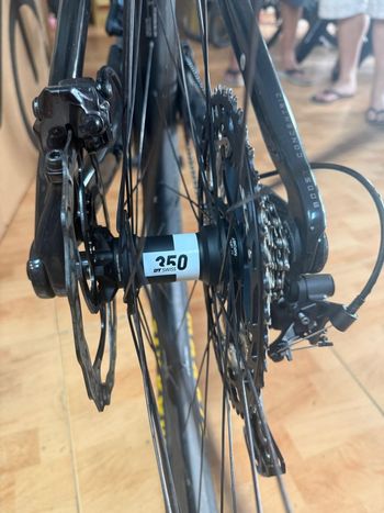 Used Orbea E-BIKE ORBEA RISE CARBON TALLA S/M 2024 Mountainbike, Schwarz — image 3 of 7