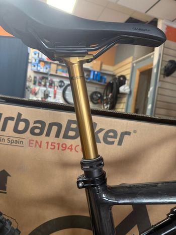 Used Orbea E-BIKE ORBEA RISE CARBON TALLA S/M 2024 Mountainbike, Schwarz — image 5 of 7