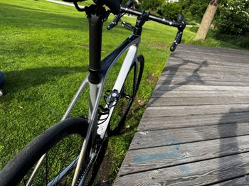 Used Trek Émonda SL 5 Disc 2022 2022 Road & Gravel, Hellgrau — image 11 of 17