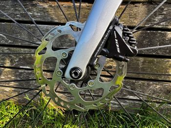Used Trek Émonda SL 5 Disc 2022 2022 Road & Gravel, Hellgrau — image 7 of 17