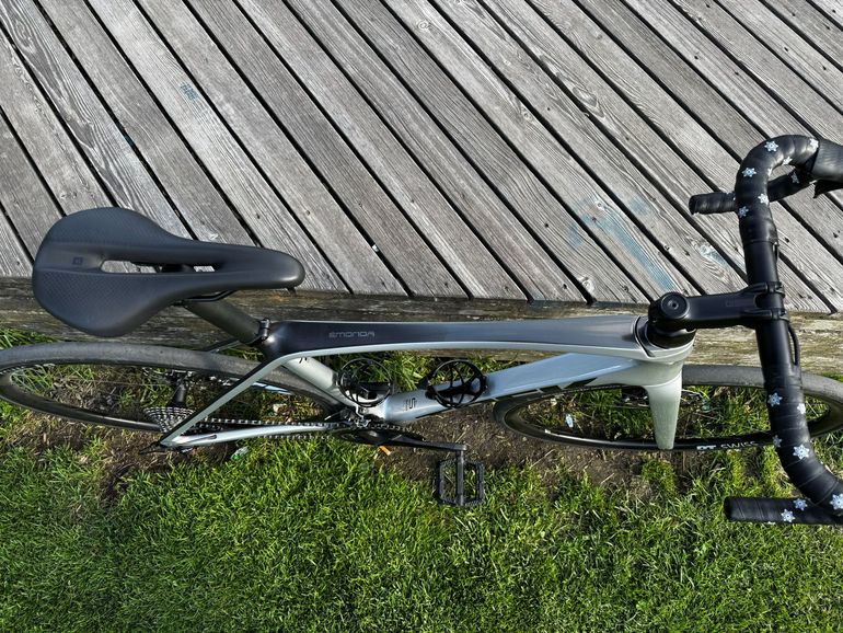 Used Trek Émonda SL 5 Disc 2022 2022 Road & Gravel, Hellgrau — image 12 of 17