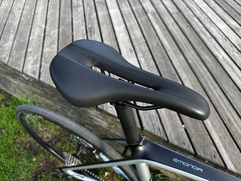Used Trek Émonda SL 5 Disc 2022 2022 Road & Gravel, Hellgrau — image 9 of 17