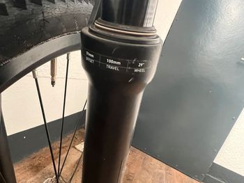Used Carver Carver Cinos 120 2023 Mountainbike, Schwarz — image 7 of 15