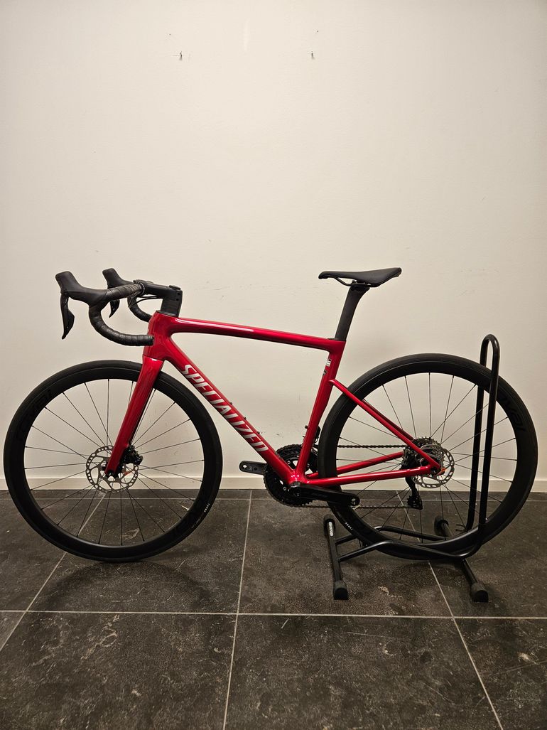Used Specialized Tarmac SL8 Comp - Shimano 105 Di2 2026 2026 Road & Gravel, Rojo — image 2 of 3