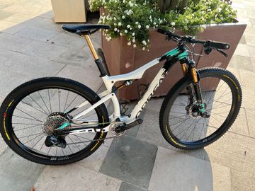 Orbea OIZ M LTD 2021 2021 Mountainbike usato, Bianco — immagine 9 di 18