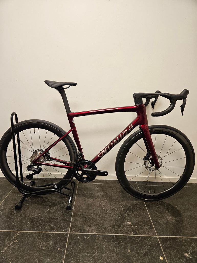 Used Specialized Tarmac SL8 Pro - Shimano Ultegra Di2 2026 2026 Road & Gravel, Red — image 1 of 3