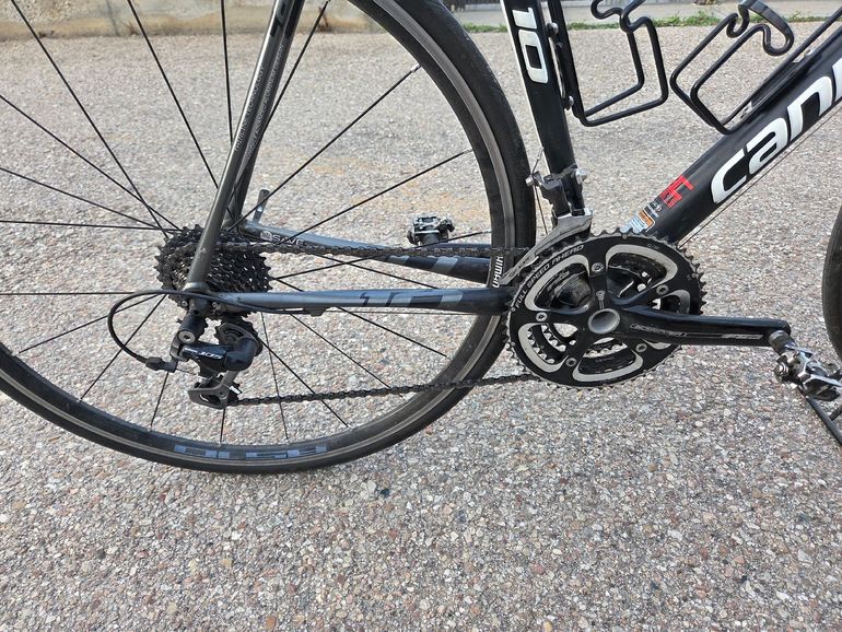 Used Cannondale Shimano 105 2015 Road & Gravel, Black — image 3 of 4