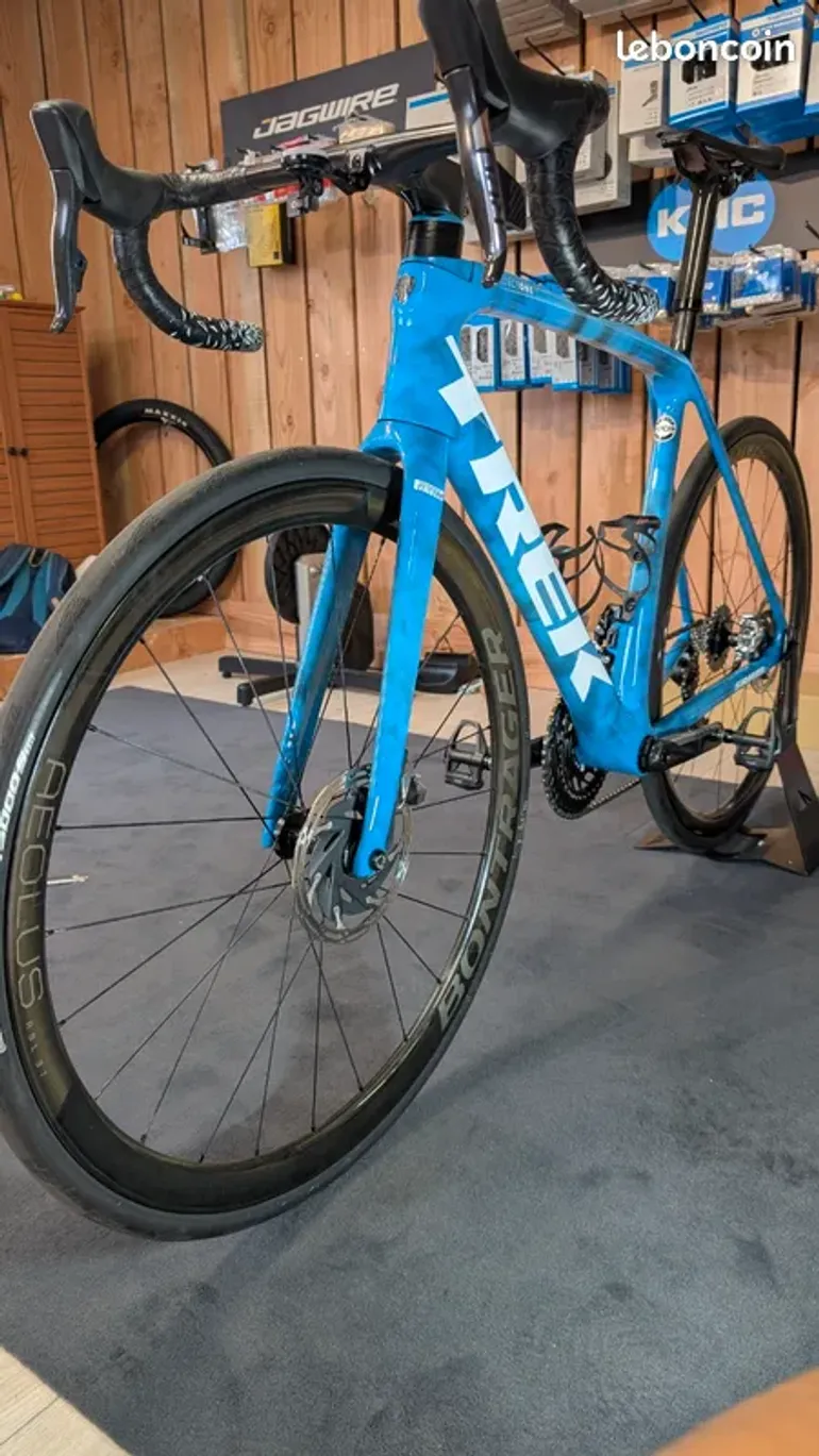 Used Trek Trek Emonda SLR 9 2024 Road & Gravel, Blau — image 4 of 4