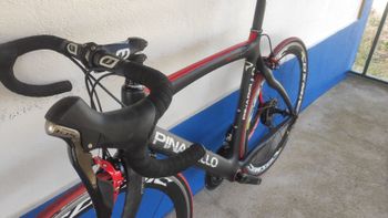 Used Pinarello FP Quattro Easy-Fit Force / Rival Bike 2013 2013 Road & Gravel, Black — image 15 of 16