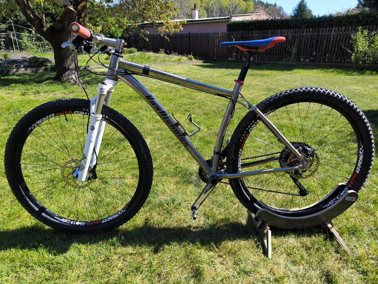 Used Van Nicholas Tuareg 2019 Mountainbike, Hellgrau — image 1 of 9