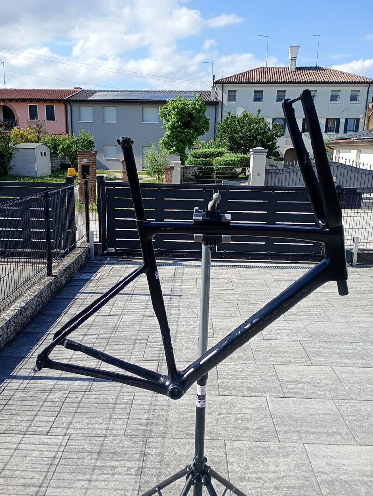 Used Dynatek Dynatek Custom Frameset 2025 Road & Gravel, Black — image 1 of 6