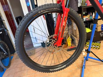 Used Merida ONE-FORTY 500 2023 2023 Mountainbike, Red, 29 — image 2 of 8