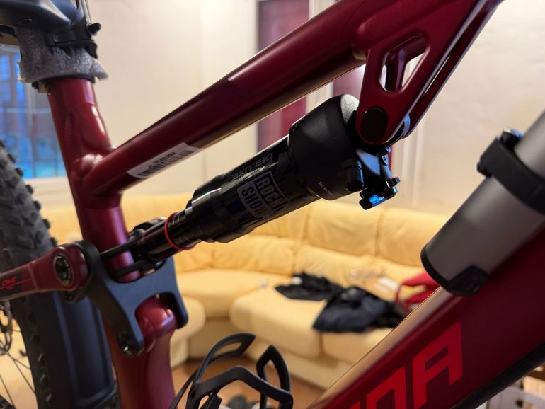 Used Merida ONE-FORTY 500 2023 2023 Mountainbike, Red, 29 — image 6 of 8