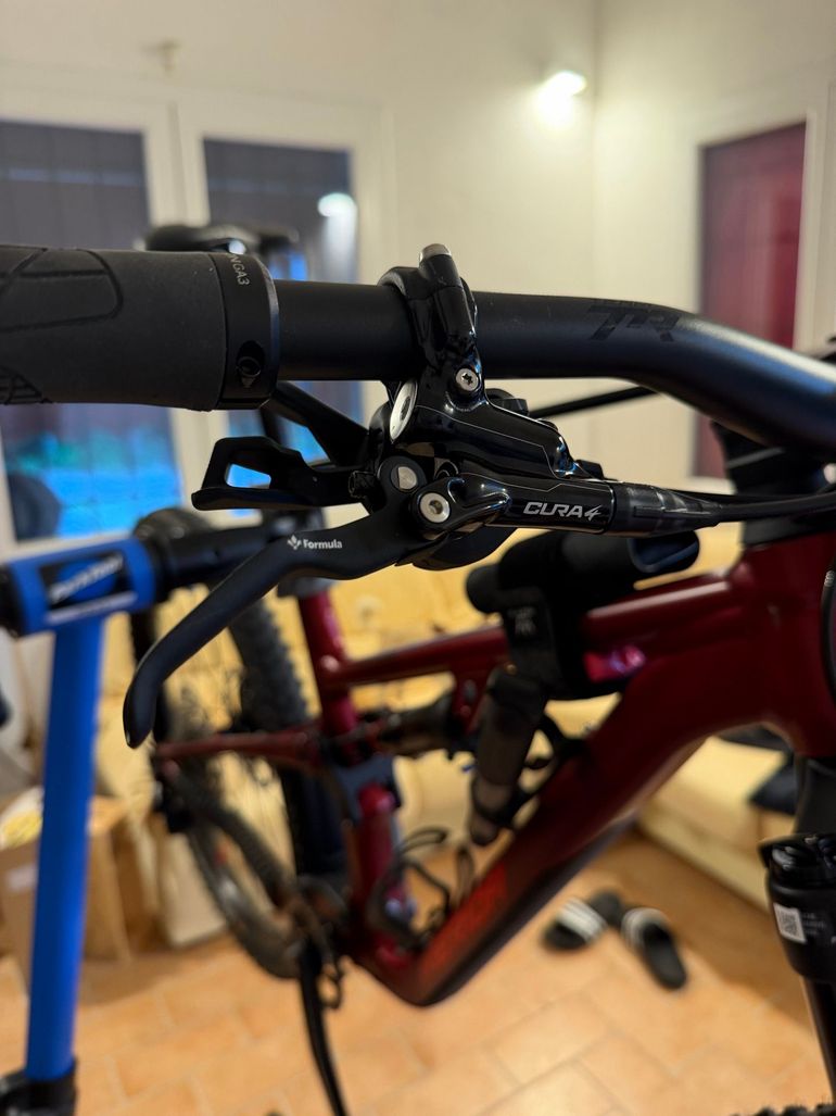 Used Merida ONE-FORTY 500 2023 2023 Mountainbike, Red, 29 — image 8 of 8